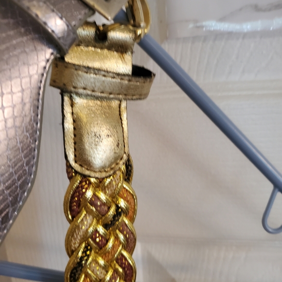 Ladies Belts ,Silver And Gold ,Medium - Picture 8 of 9